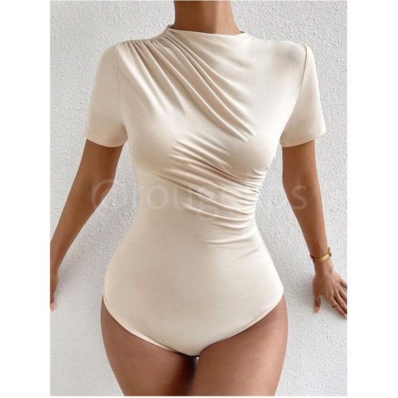Ruched Beige Asymmetrical Short Sleeve Bodysuit - Picture 7 of 10